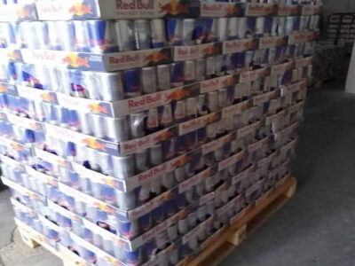 Bebidas: Redbull, Fanta y Coca-Cola