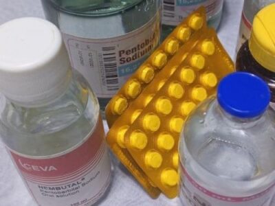 cyanide,Nembutal, farxiga,botox,trazadone,methadone,consentyx pens,naproxen,viagra,otezla,mephedrone,tramadol,Biskorycin Ofcipene, Ciplox