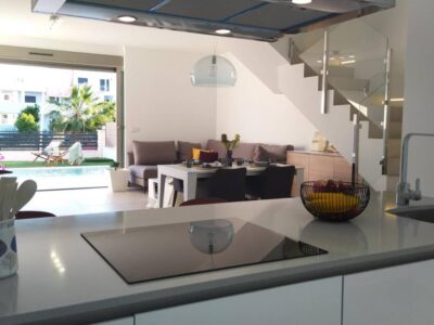 MODERN NEW BUILD VILLAS IN VILLAMARTIN